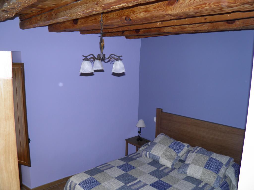 Apartamentos Turisticos Peñafiel Zimmer foto