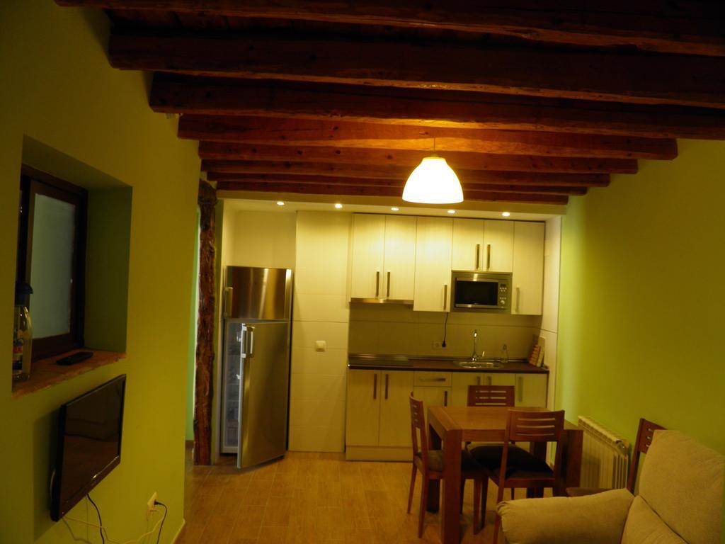 Apartamentos Turisticos Peñafiel Zimmer foto