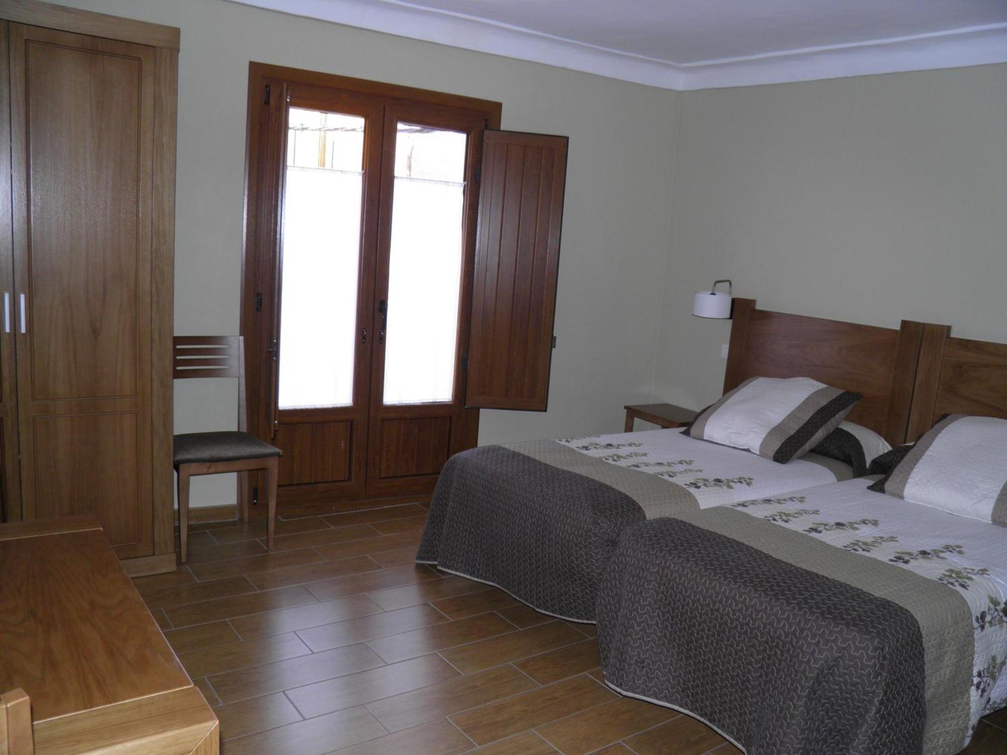 Apartamentos Turisticos Peñafiel Zimmer foto