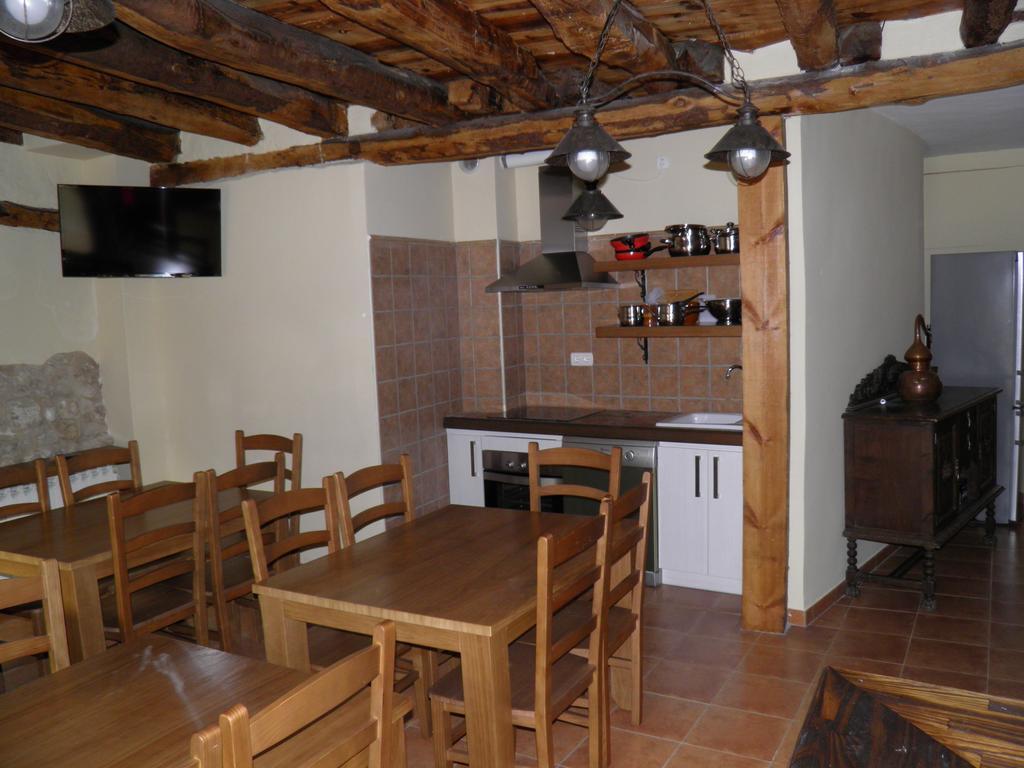 Apartamentos Turisticos Peñafiel Exterior foto